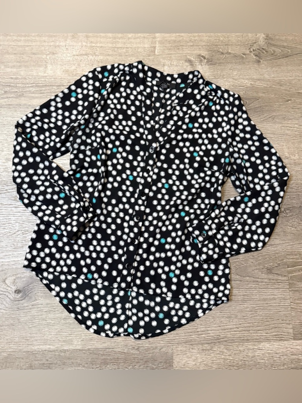 •ALFANI• BUTTON UP BLOUSE